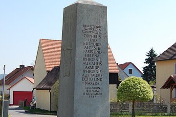 Gluckdenkmal Erasbach